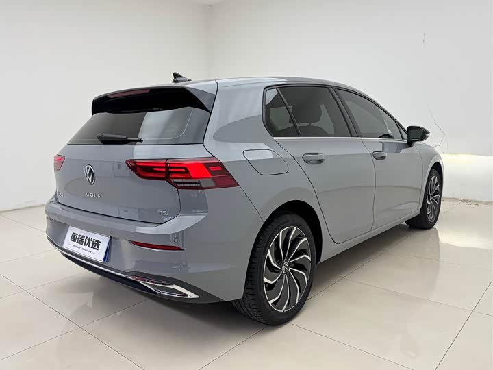 Фото 6 - Volkswagen Golf