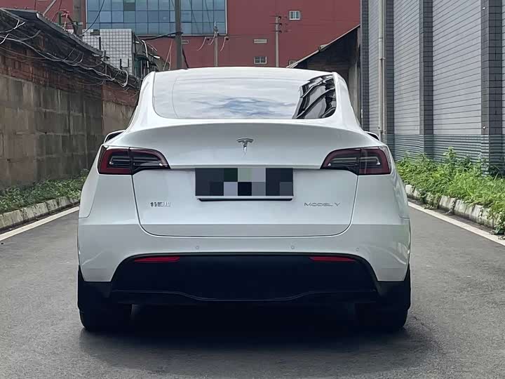 Фото 7 - Tesla Model Y