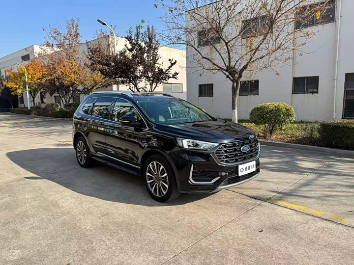 Фото 2 - Ford Edge