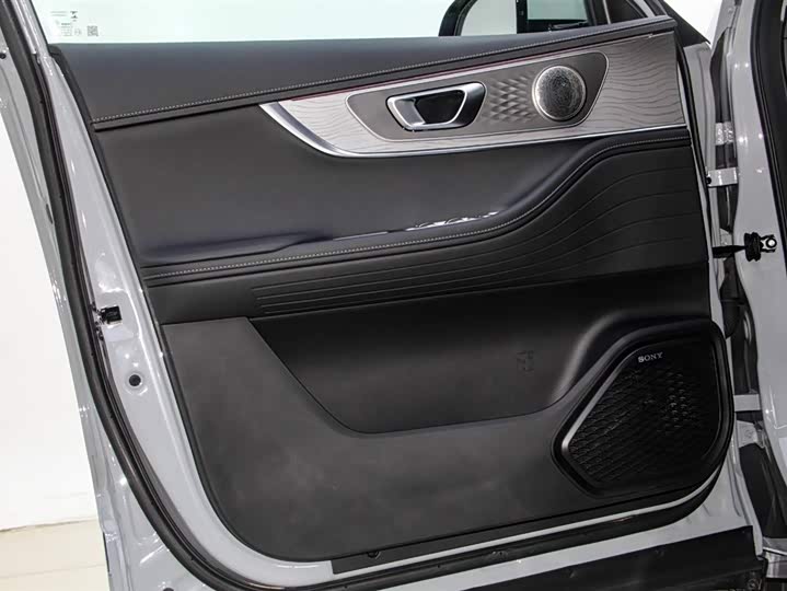 Фото 12 - Chery Tiggo 8 Pro Hybrid