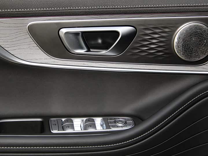 Фото 13 - Chery Tiggo 8 Pro Hybrid