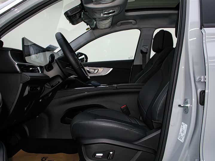 Фото 14 - Chery Tiggo 8 Pro Hybrid