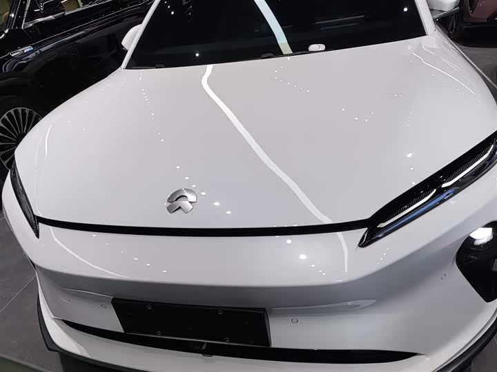 Фото 3 - Nio ET5