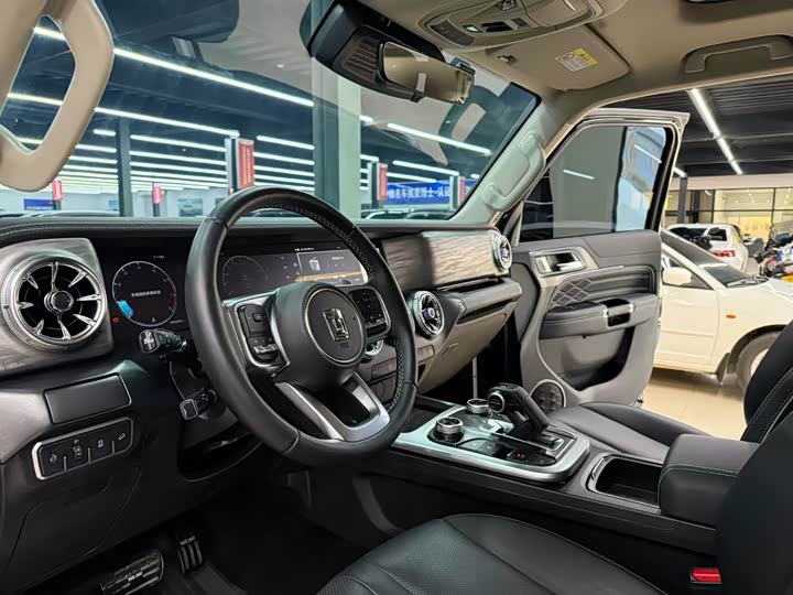 Фото 5 - Tank 300