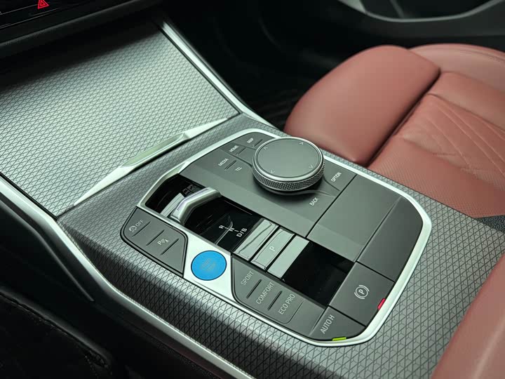 Фото 10 - BMW i3