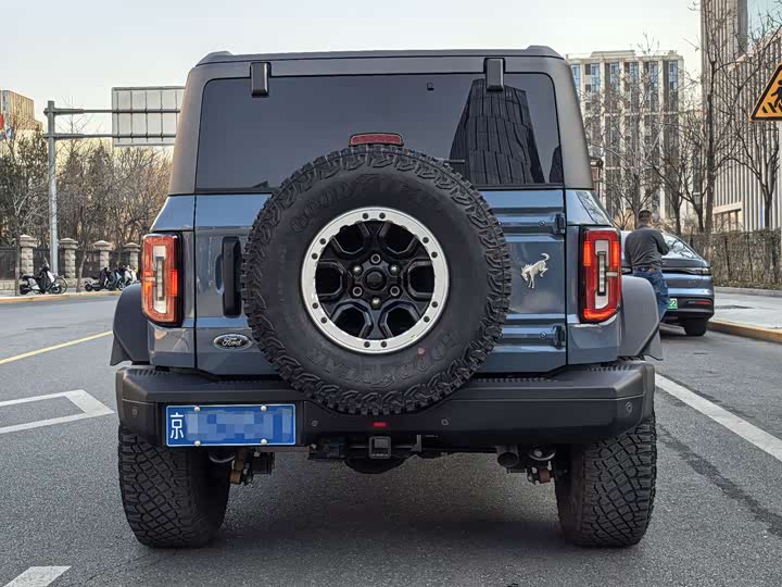 Фото 19 - Ford Bronco