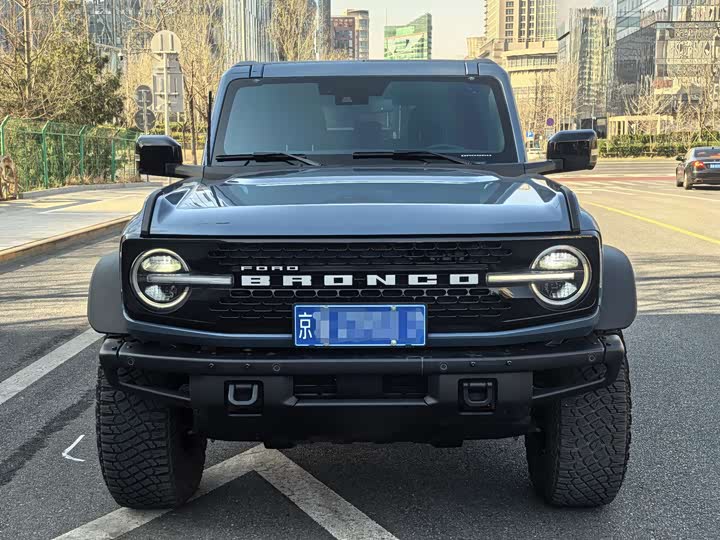 Фото 2 - Ford Bronco