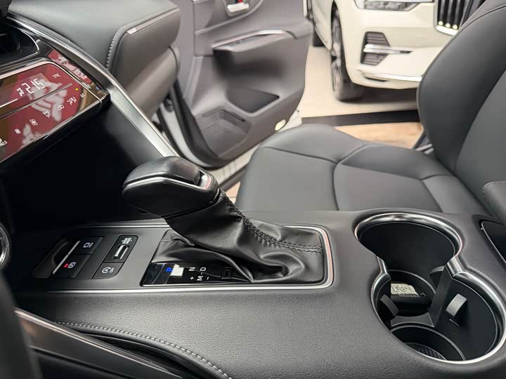 Фото 16 - Toyota Venza