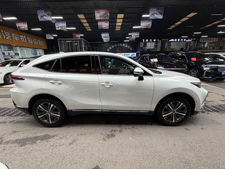 Фото 33 - Toyota Venza