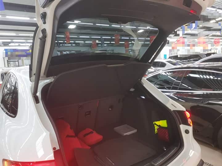 Фото 19 - Porsche Macan