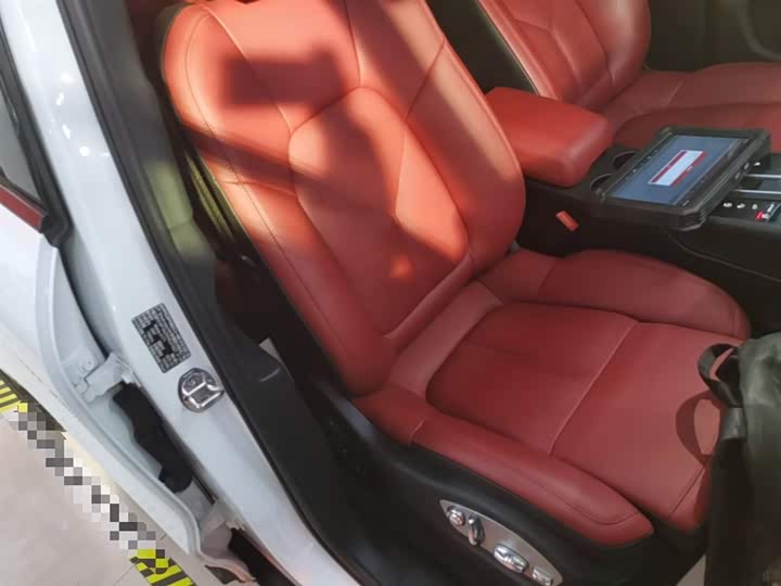 Фото 25 - Porsche Macan