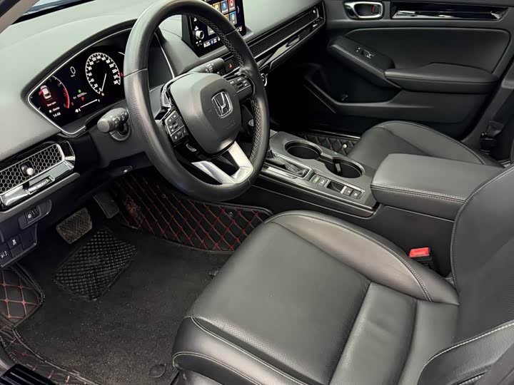 Фото 7 - Honda Civic