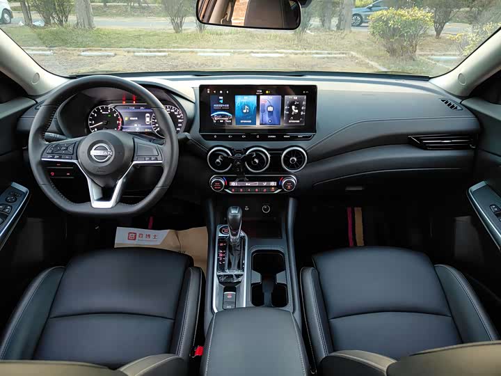 Фото 12 - Nissan Sylphy