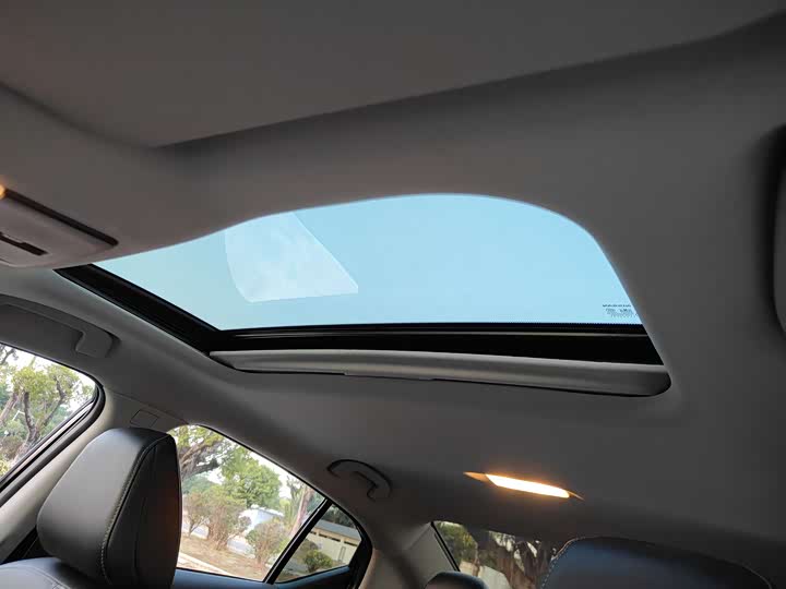 Фото 18 - Nissan Sylphy