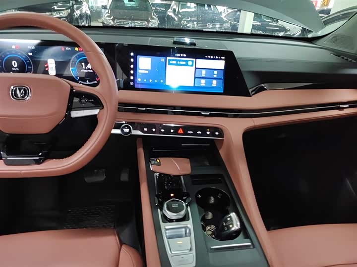 Фото 13 - Changan CS75 Plus