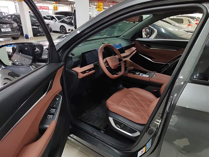 Фото 16 - Changan CS75 Plus