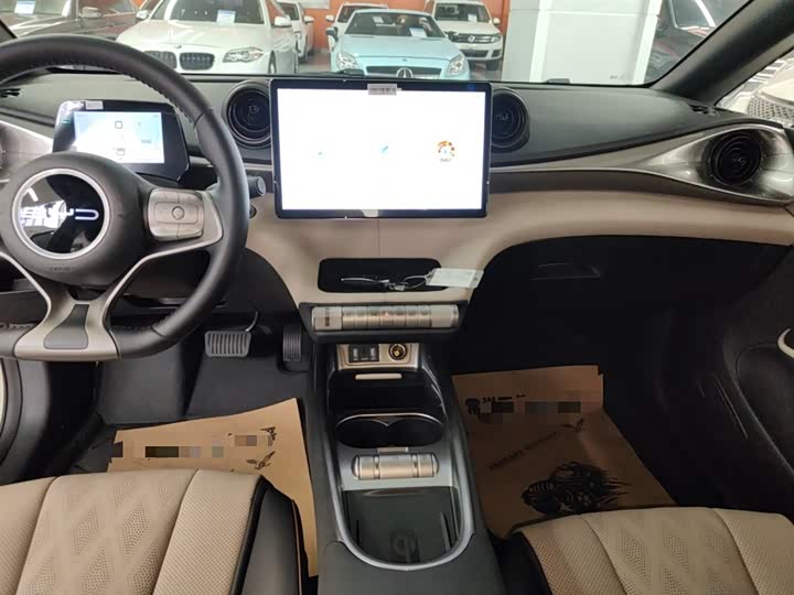 Фото 13 - BYD Dolphin