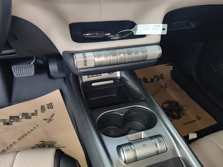 Фото 14 - BYD Dolphin