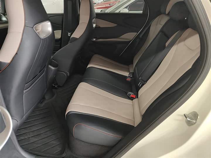 Фото 17 - BYD Dolphin