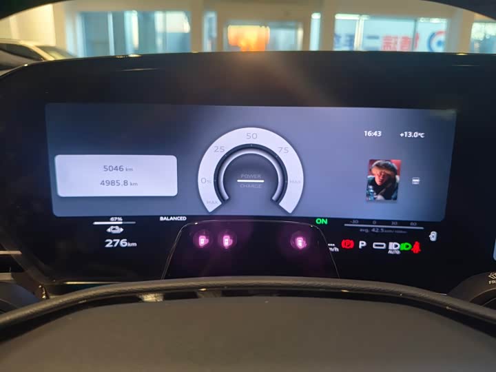 Фото 13 - Audi Q6L e-tron