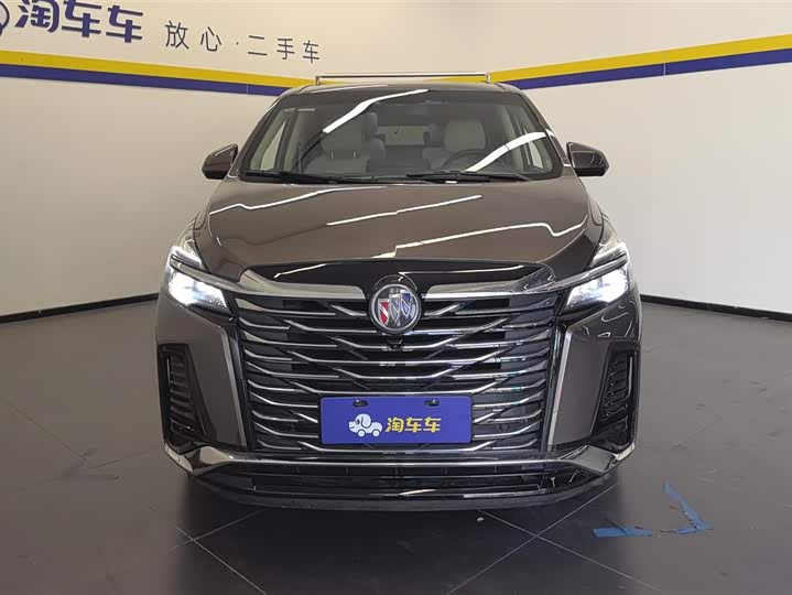 Фото 2 - Buick GL8 ES