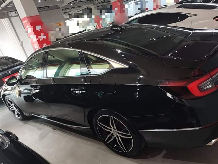 Фото 5 - Honda Accord