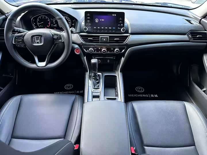 Фото 4 - Honda Inspire