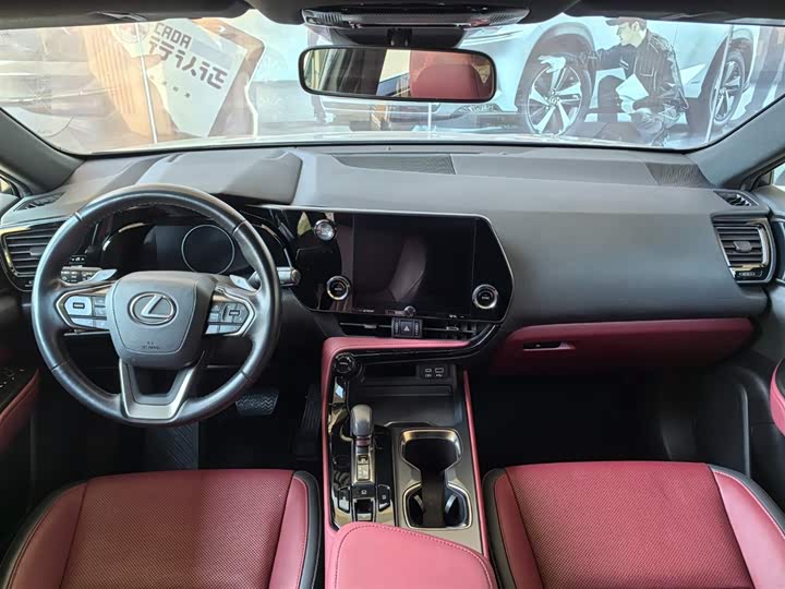 Фото 7 - Lexus NX