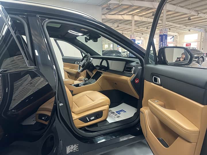 Фото 14 - LiXiang One