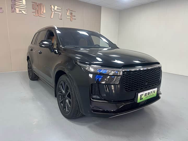 Фото 4 - LiXiang One