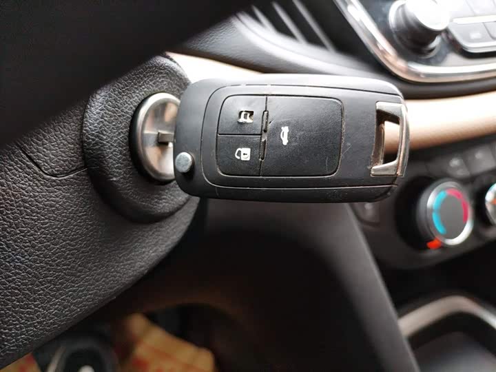 Фото 9 - Chevrolet Monza