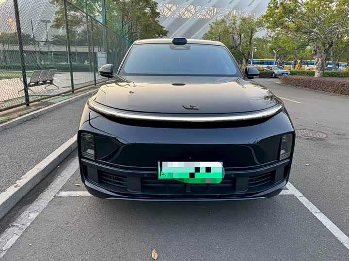 Фото 2 - LiXiang L8