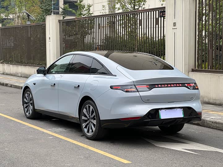 Фото 5 - Leapmotor C01