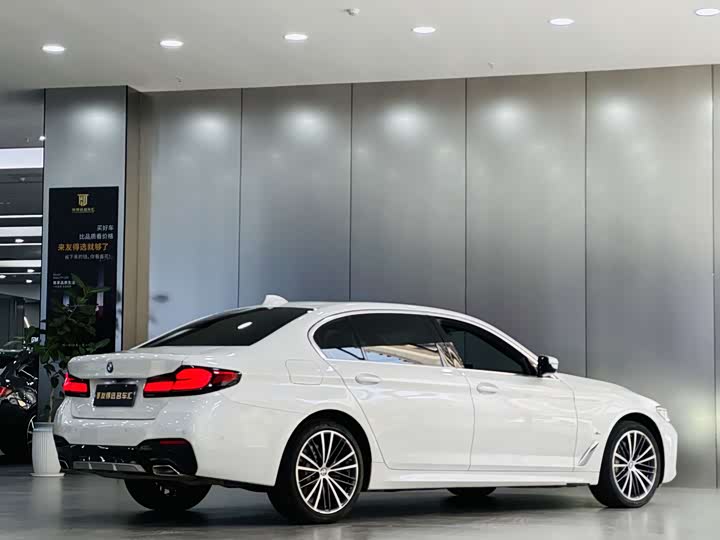 Фото 7 - BMW 5 Series