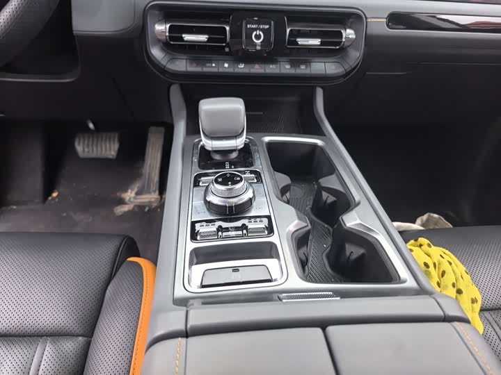 Фото 10 - BAIC Beijing BJ40 Hybrid