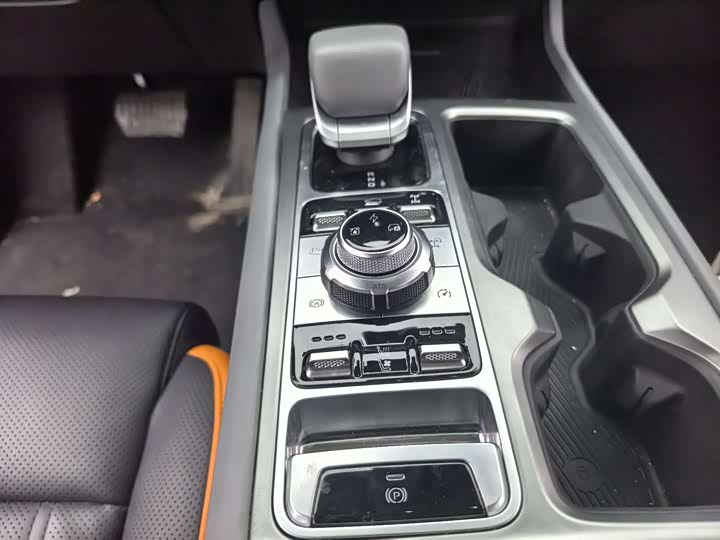 Фото 11 - BAIC Beijing BJ40 Hybrid