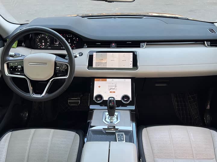 Фото 10 - Land Rover Range Rover Evoque L