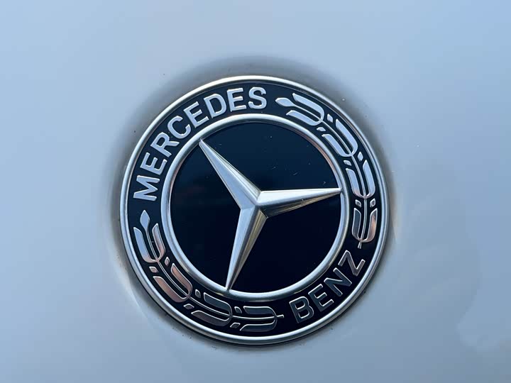 Фото 10 - Mercedes-Benz GLC-Class