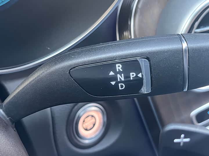 Фото 16 - Mercedes-Benz GLC-Class