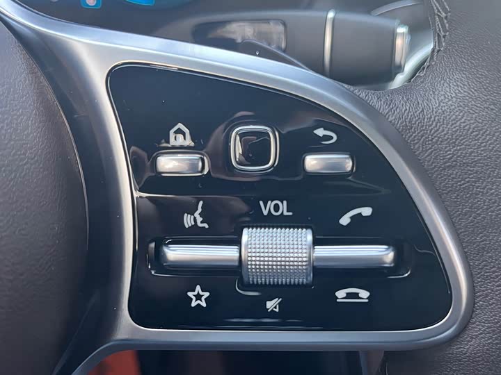 Фото 17 - Mercedes-Benz GLC-Class