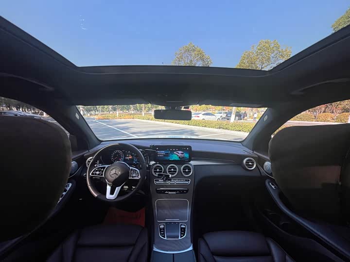 Фото 29 - Mercedes-Benz GLC-Class