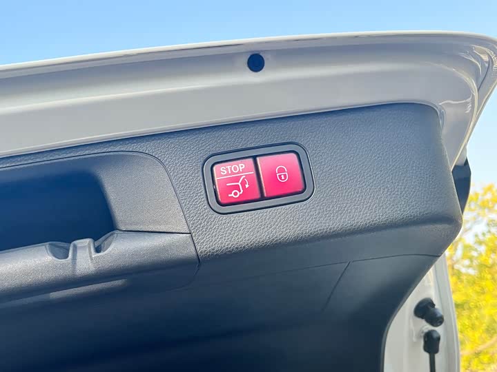 Фото 36 - Mercedes-Benz GLC-Class