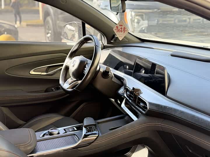 Фото 10 - Changan UNI-T