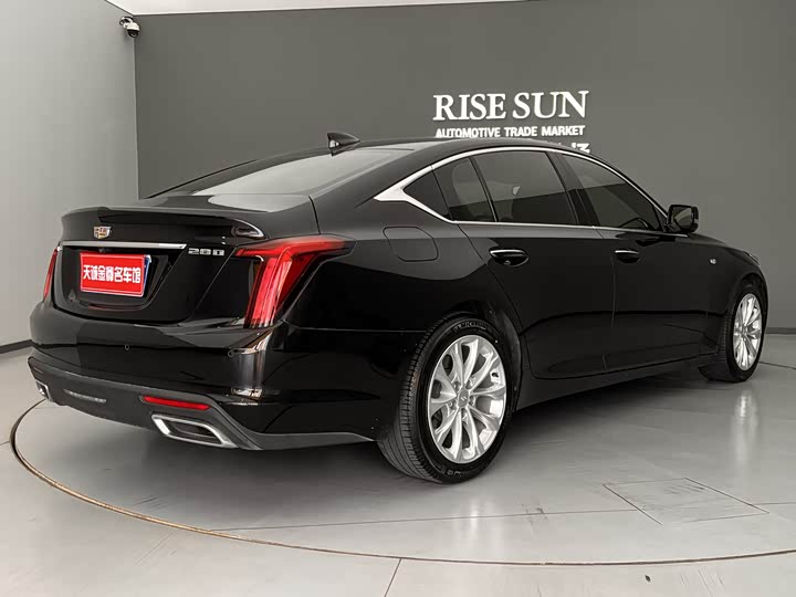 Фото 12 - Cadillac CT5