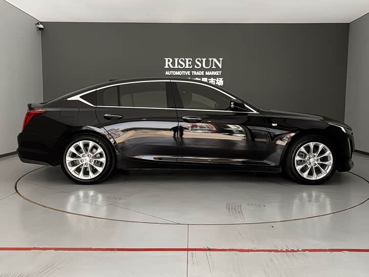 Фото 16 - Cadillac CT5