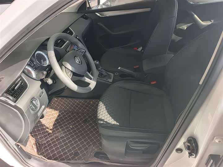 Фото 15 - Skoda Octavia Pro