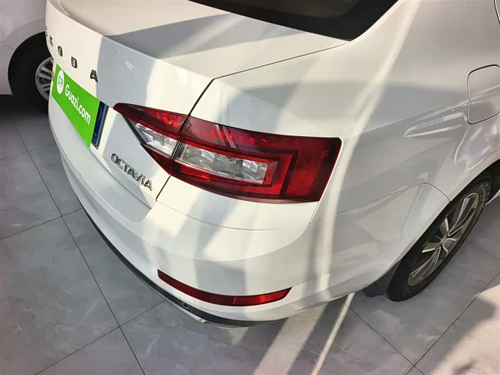 Фото 8 - Skoda Octavia Pro