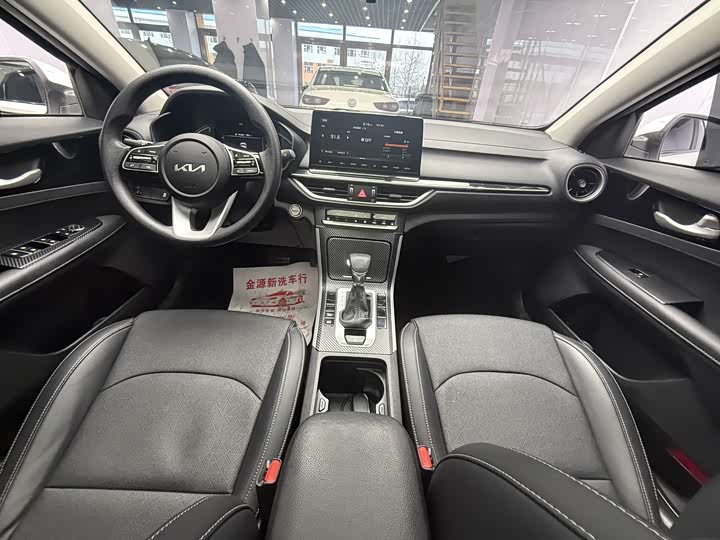 Фото 13 - Kia K3