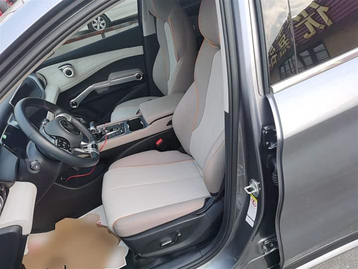 Фото 15 - BYD Yuan Plus