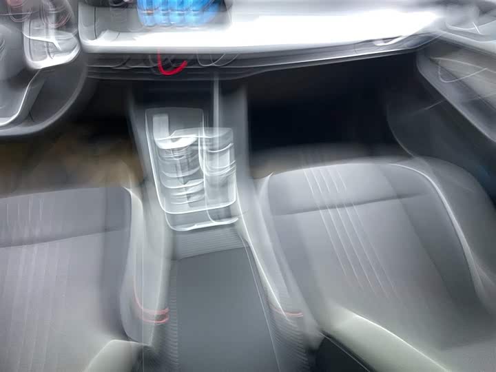 Фото 23 - Volkswagen Golf